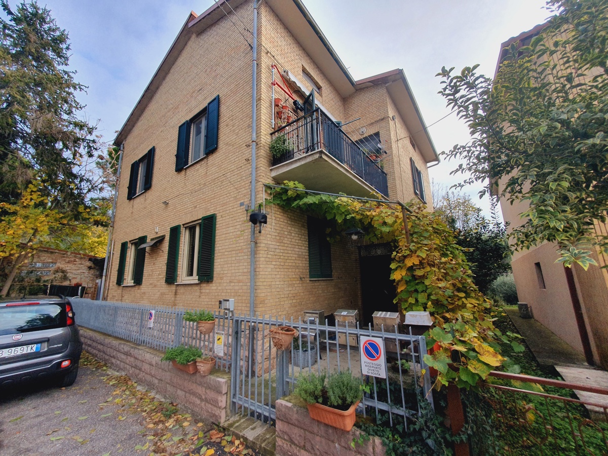 Foto 1 di 31 - Appartamento in vendita a Assisi