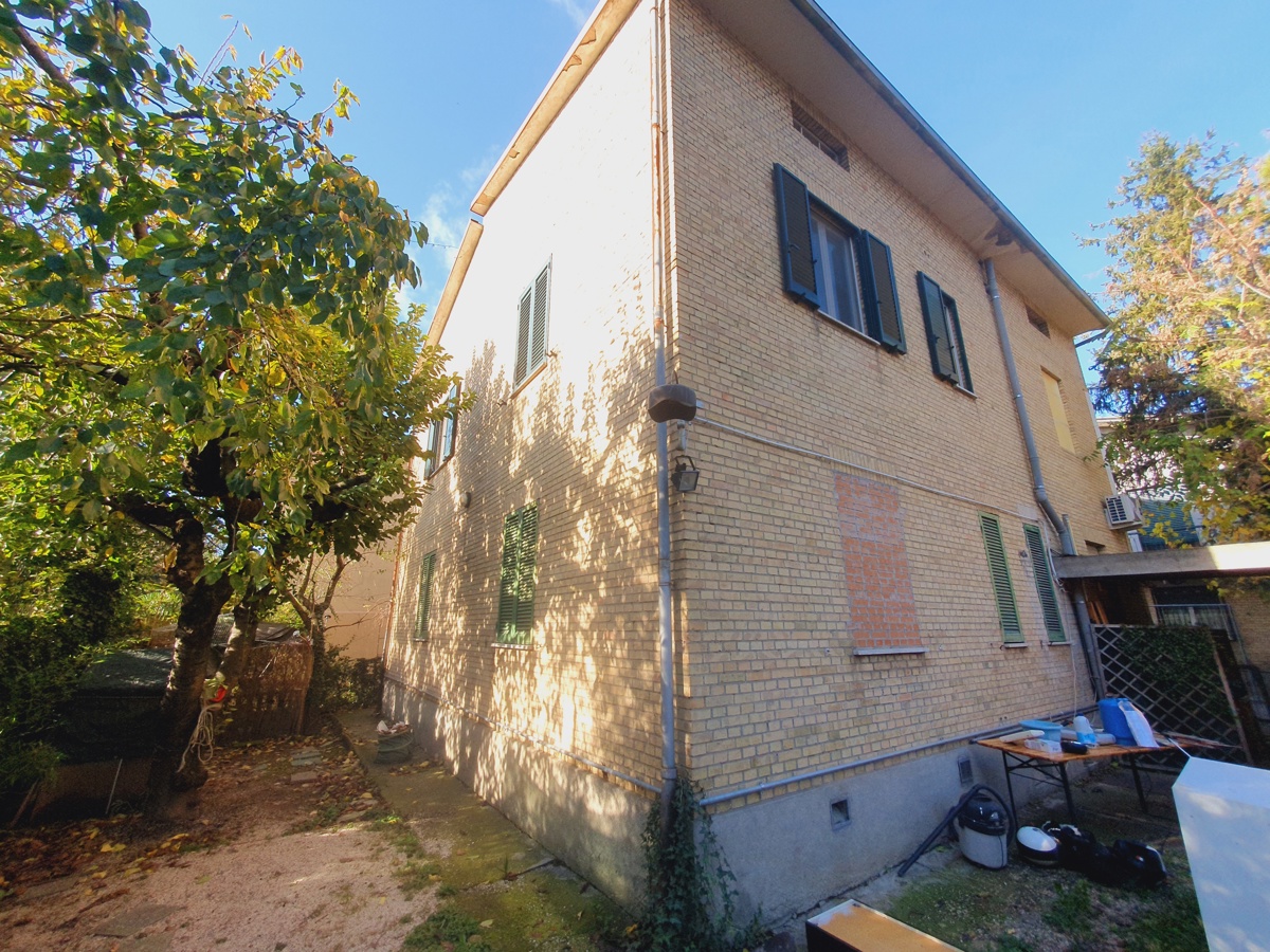 Foto 26 di 31 - Appartamento in vendita a Assisi