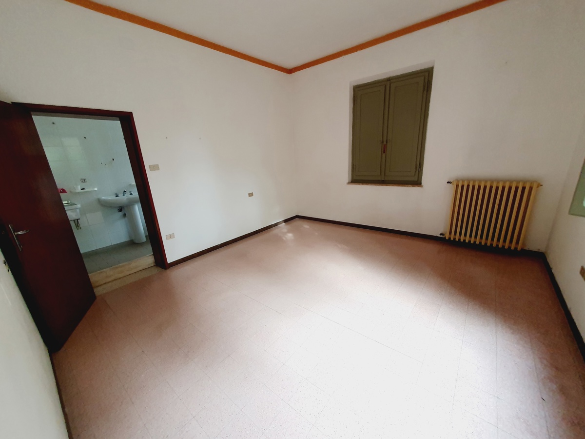Foto 13 di 31 - Appartamento in vendita a Assisi
