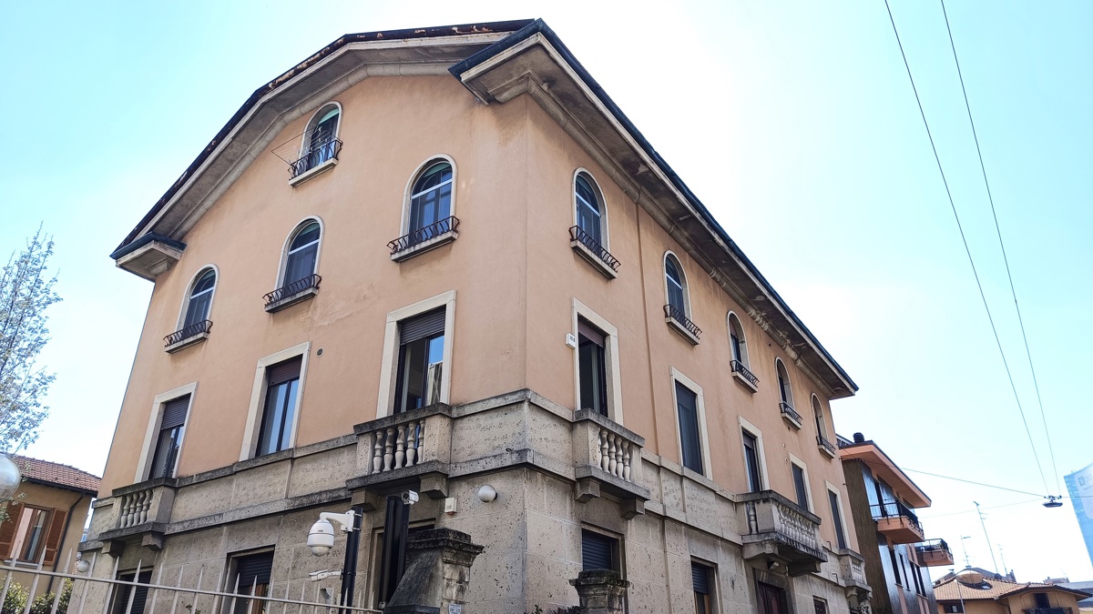 Vendita Trilocale Appartamento Milano Via Jacopo Peri, 2 472593