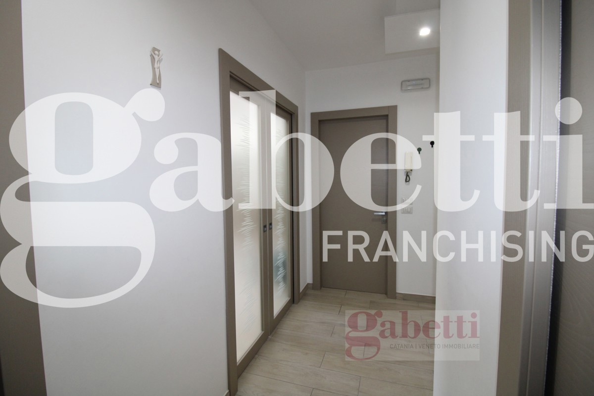 Foto 20 di 21 - Appartamento in vendita a Catania
