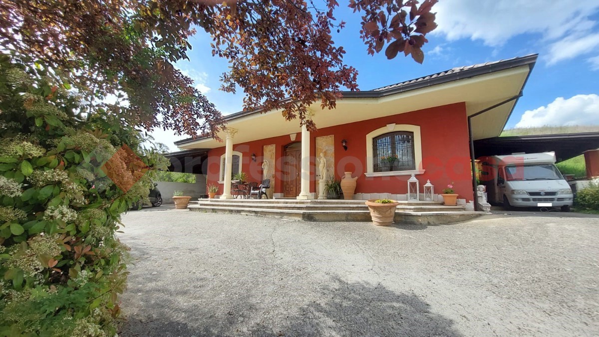 Foto 3 di 19 - Villa in vendita a Boville Ernica