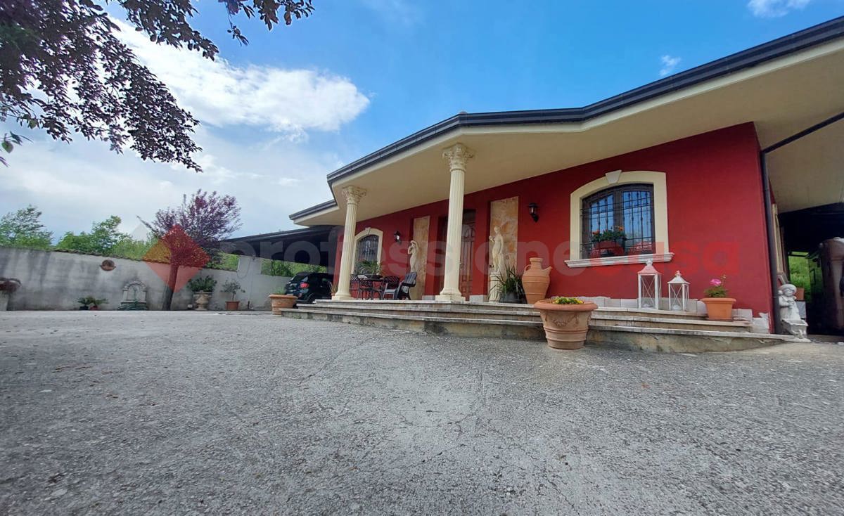 Foto 2 di 19 - Villa in vendita a Boville Ernica