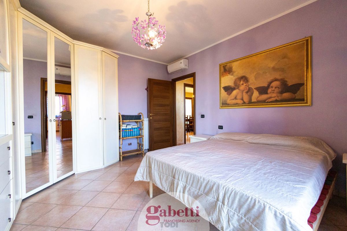 Foto 13 di 29 - Appartamento in vendita a Todi