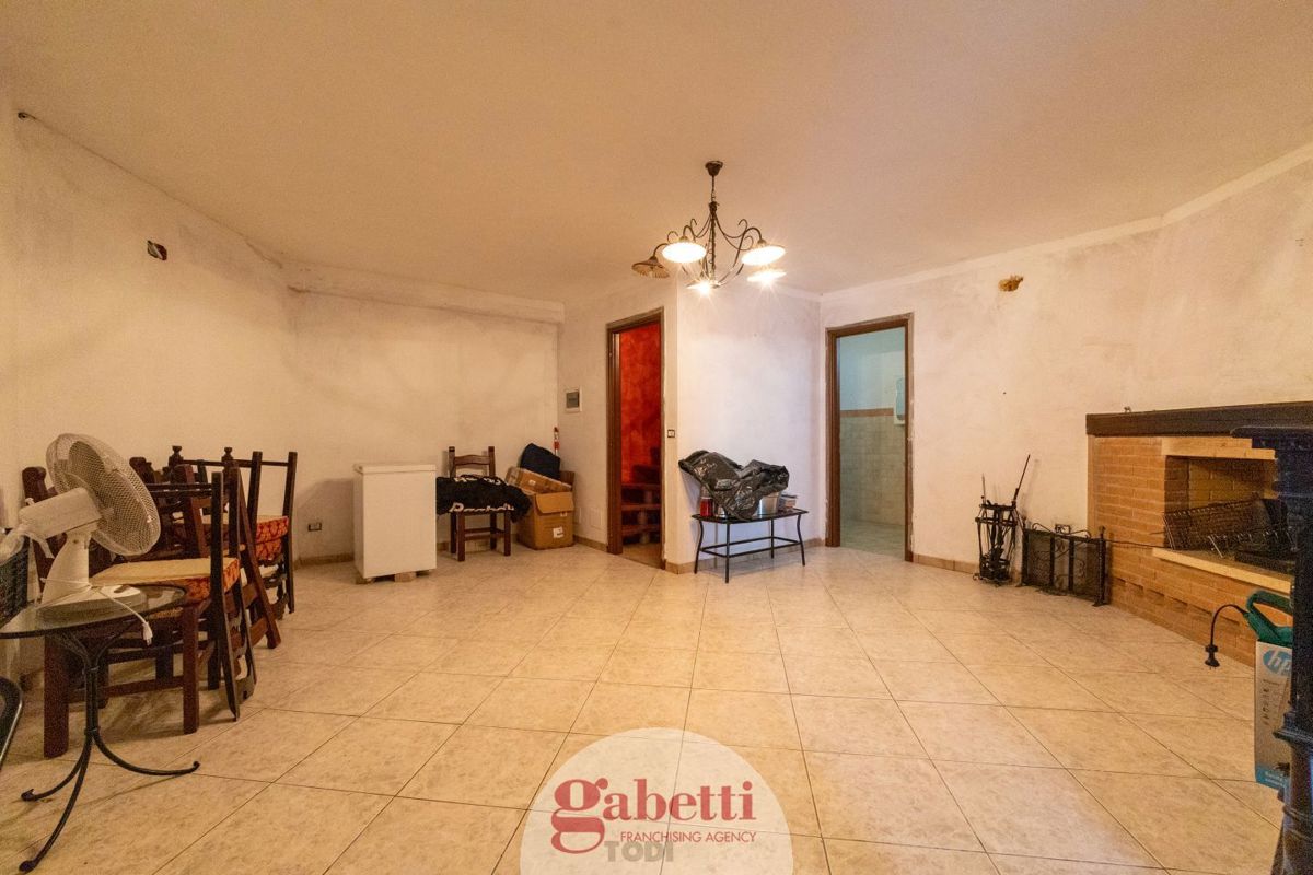 Foto 21 di 29 - Appartamento in vendita a Todi