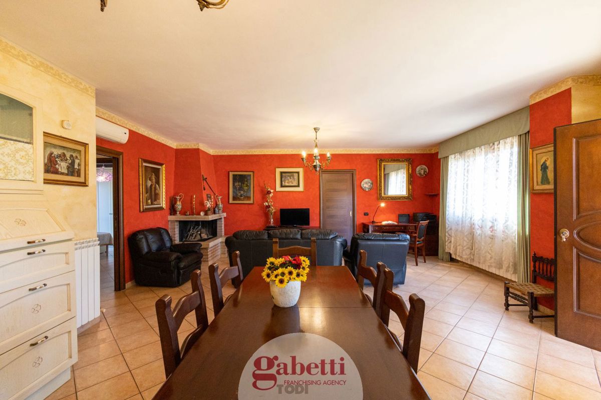 Foto 5 di 29 - Appartamento in vendita a Todi