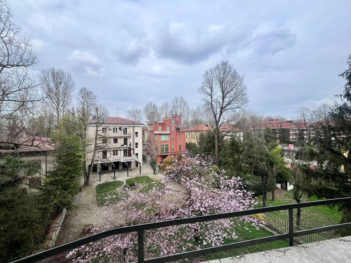 Foto 2 di 31 - Appartamento in vendita a Cremona
