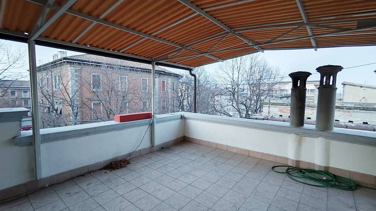 Foto 1 di 20 - Appartamento in vendita a Piacenza