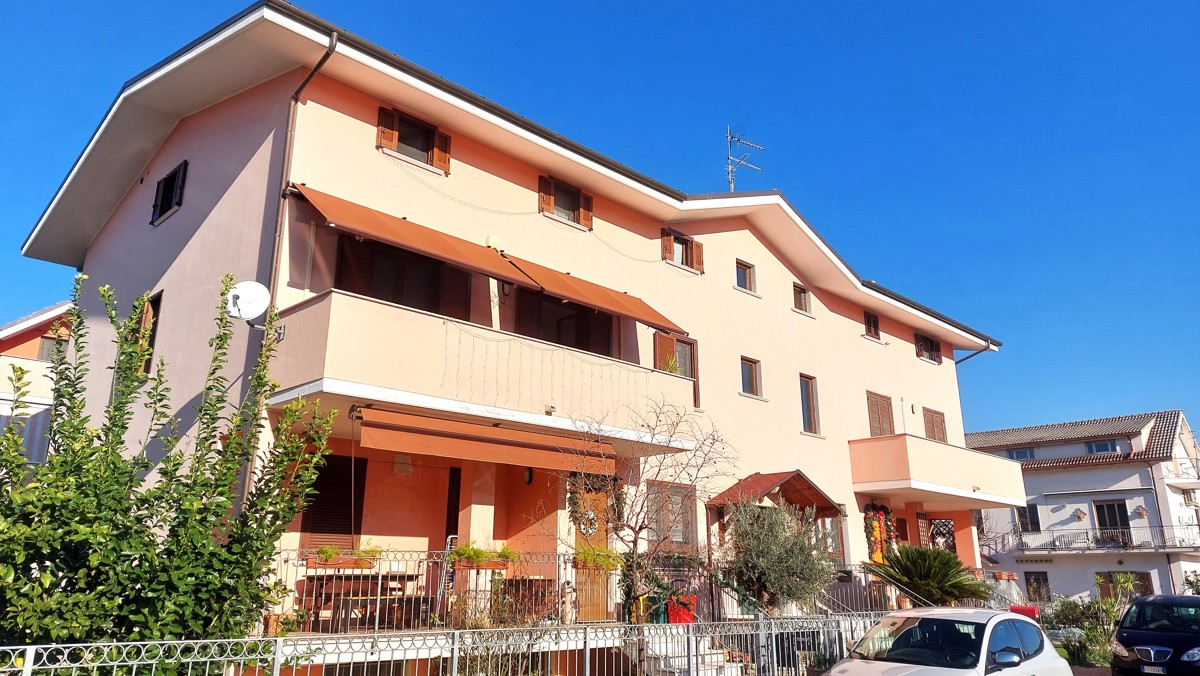 Foto 2 di 16 - Appartamento in vendita a Cepagatti
