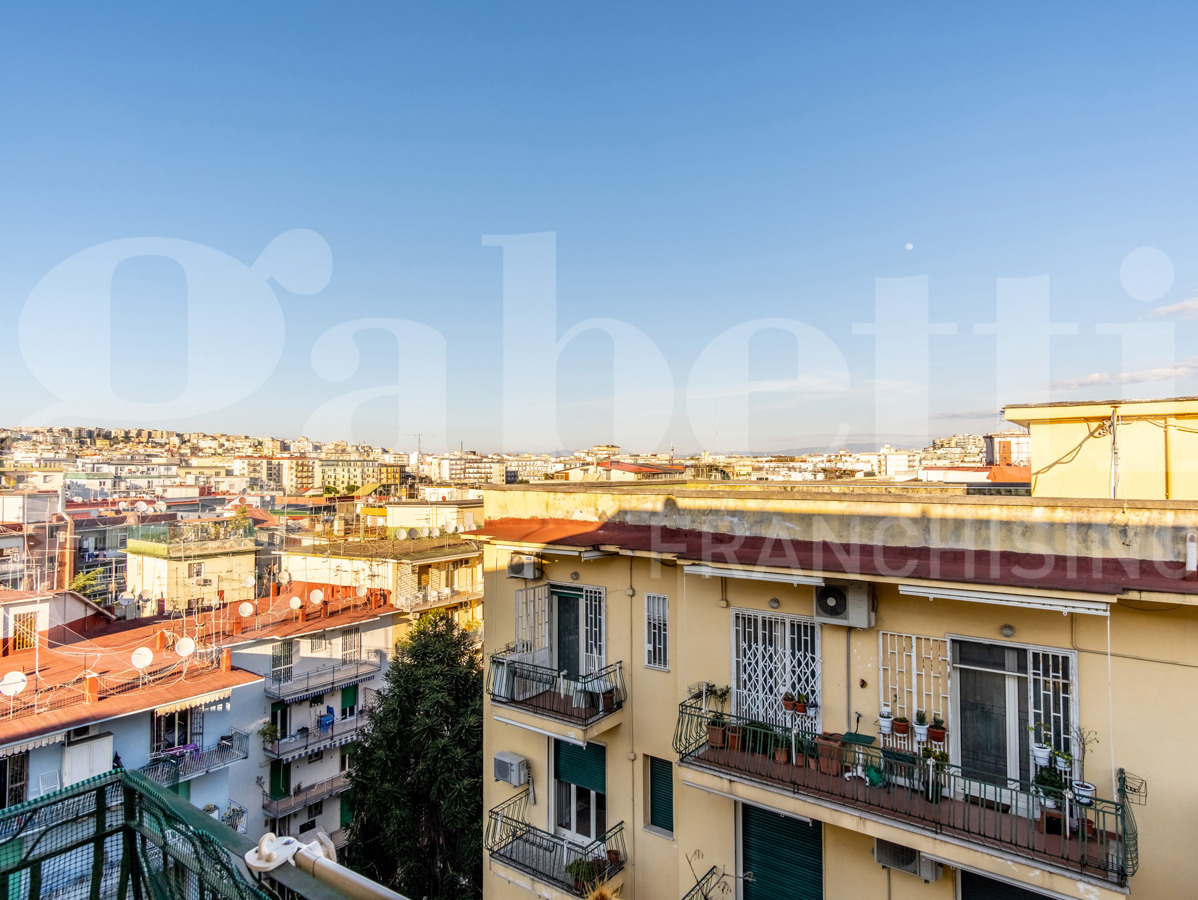 Foto 19 di 34 - Appartamento in vendita a Napoli