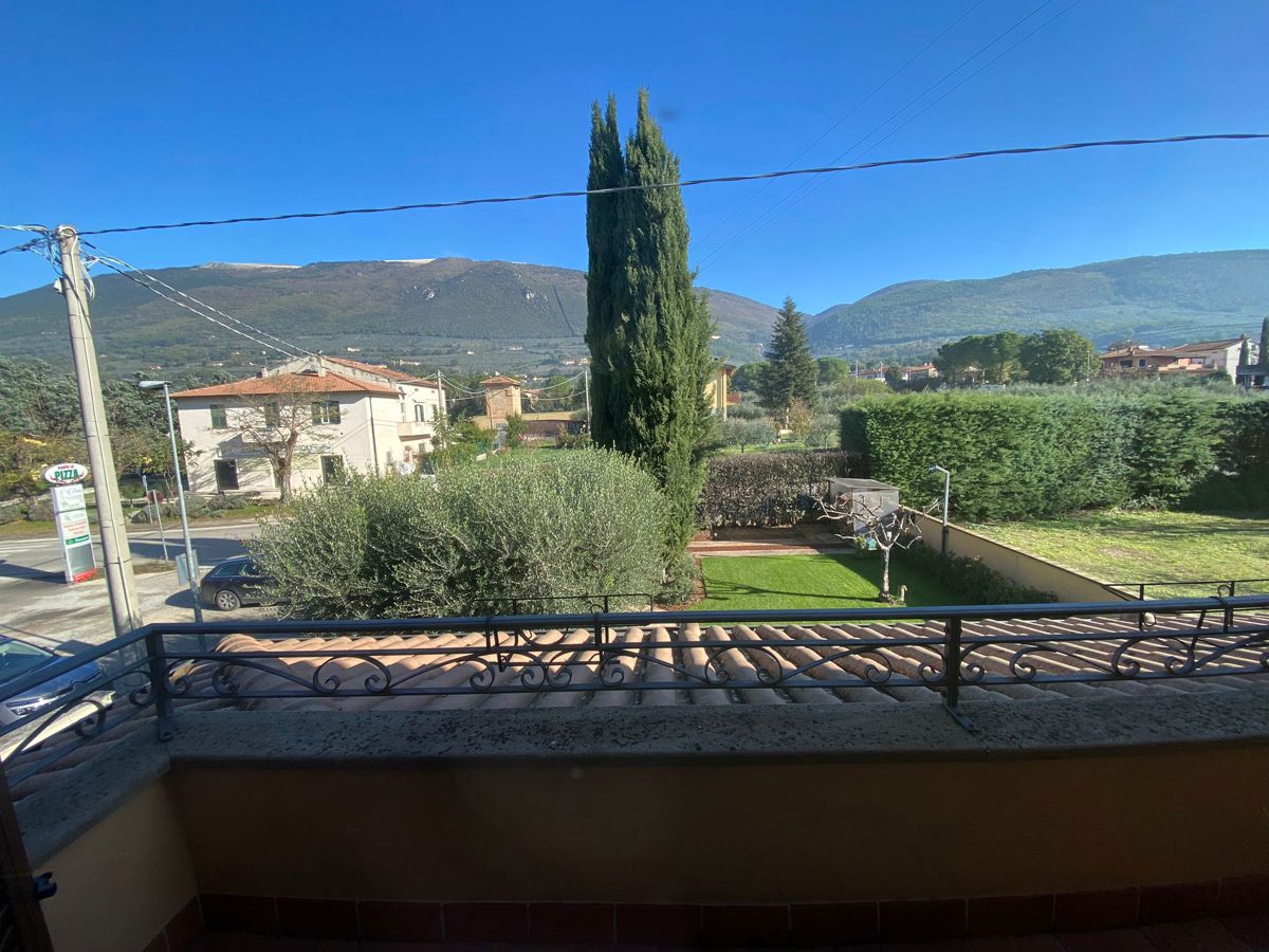Foto 18 di 42 - Villa in vendita a Assisi