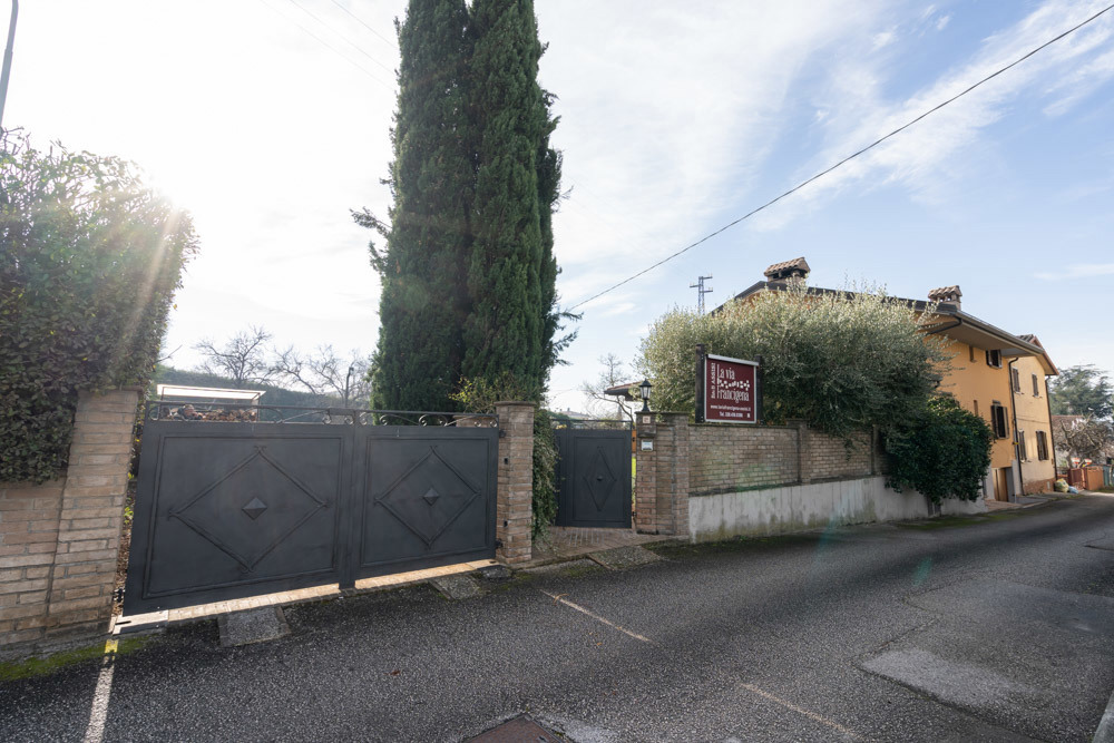 Foto 4 di 42 - Villa in vendita a Assisi