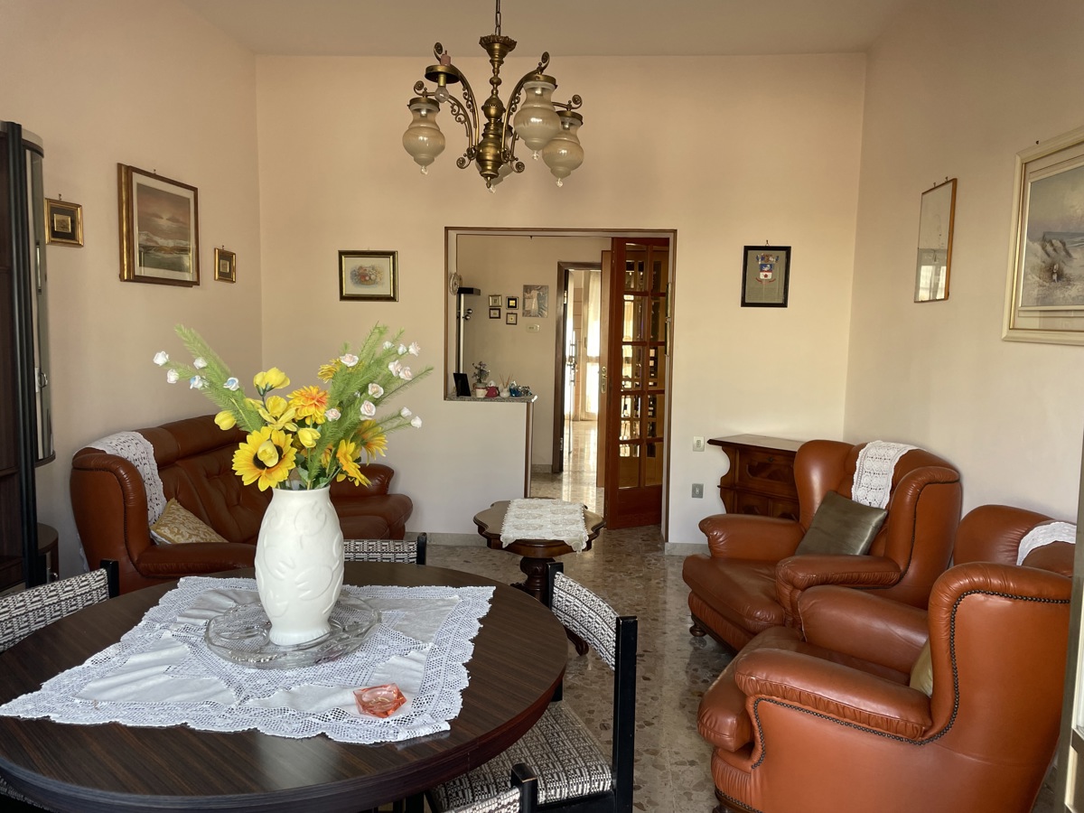 Foto 2 di 31 - Appartamento in vendita a Pescara