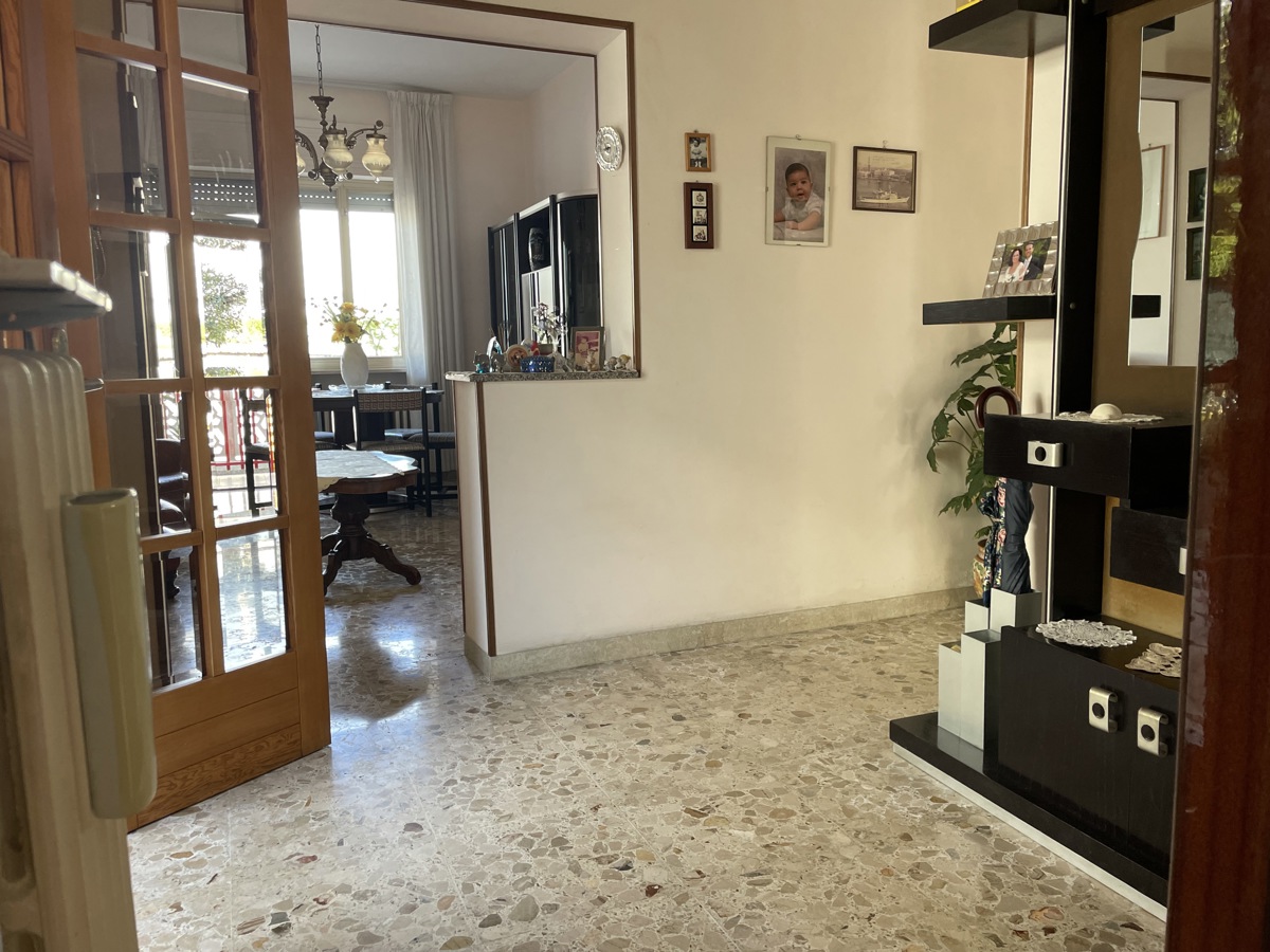 Foto 3 di 31 - Appartamento in vendita a Pescara