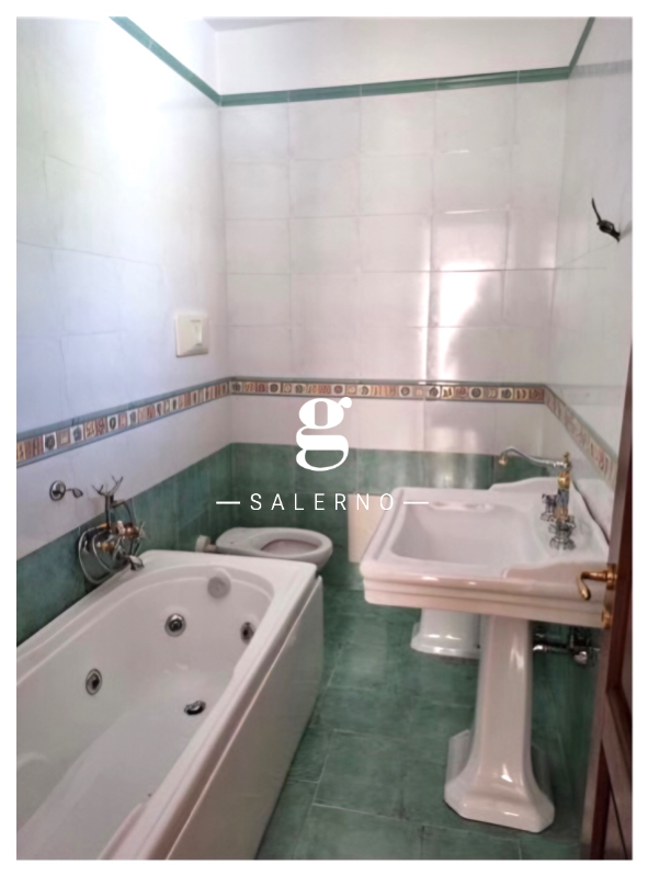 Foto 6 di 6 - Appartamento in vendita a Salerno