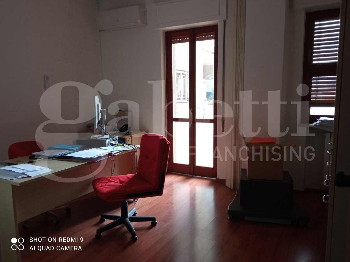 Foto 8 di 11 - Ufficio in vendita a Benevento