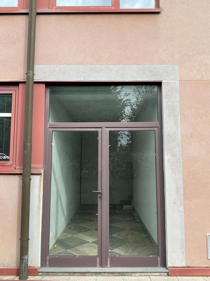 Foto 2 di 17 - Ufficio in vendita a Capannori