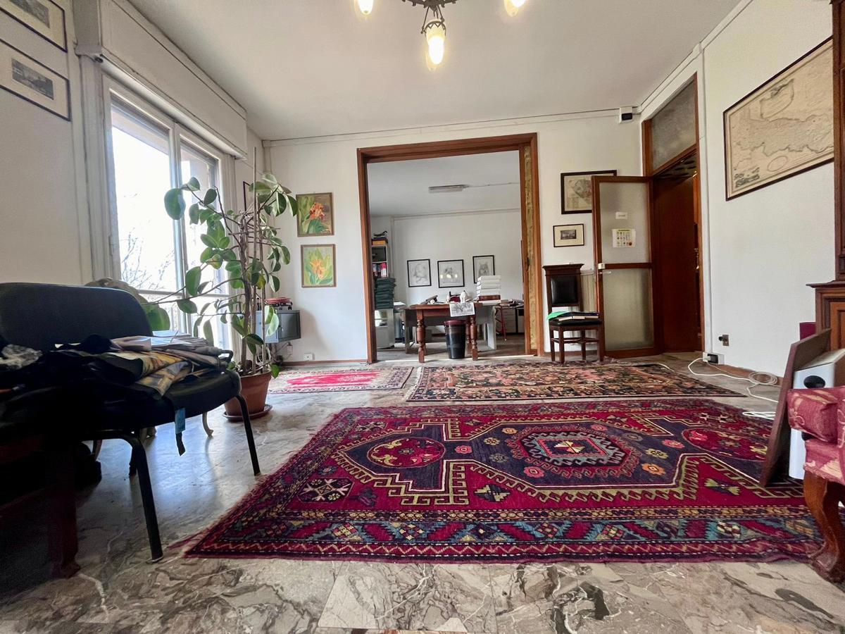 Foto 2 di 28 - Appartamento in vendita a Cremona