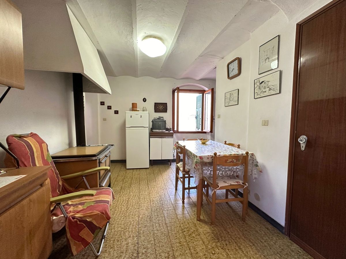Foto 5 di 20 - Casa indipendente in vendita a Pietrabruna