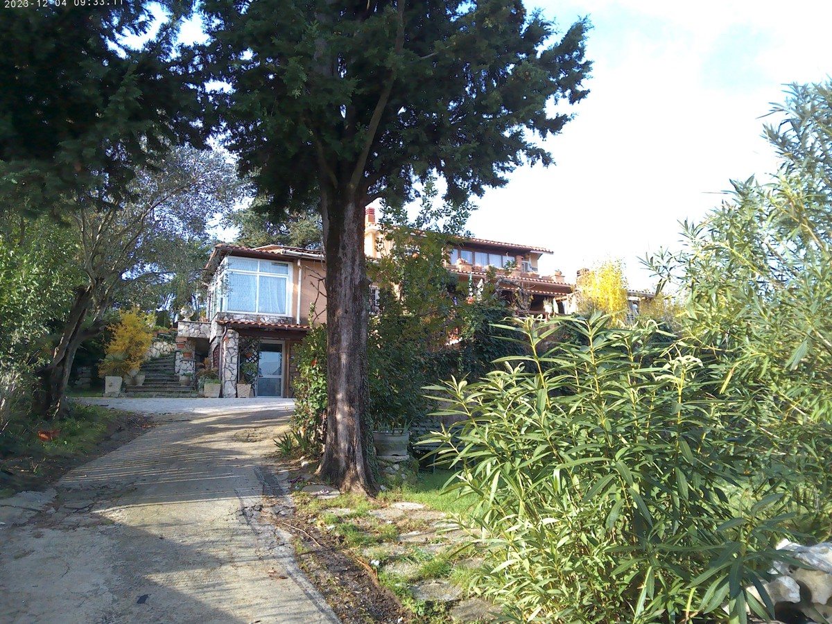 Foto 3 di 42 - Villa in vendita a Guidonia Montecelio