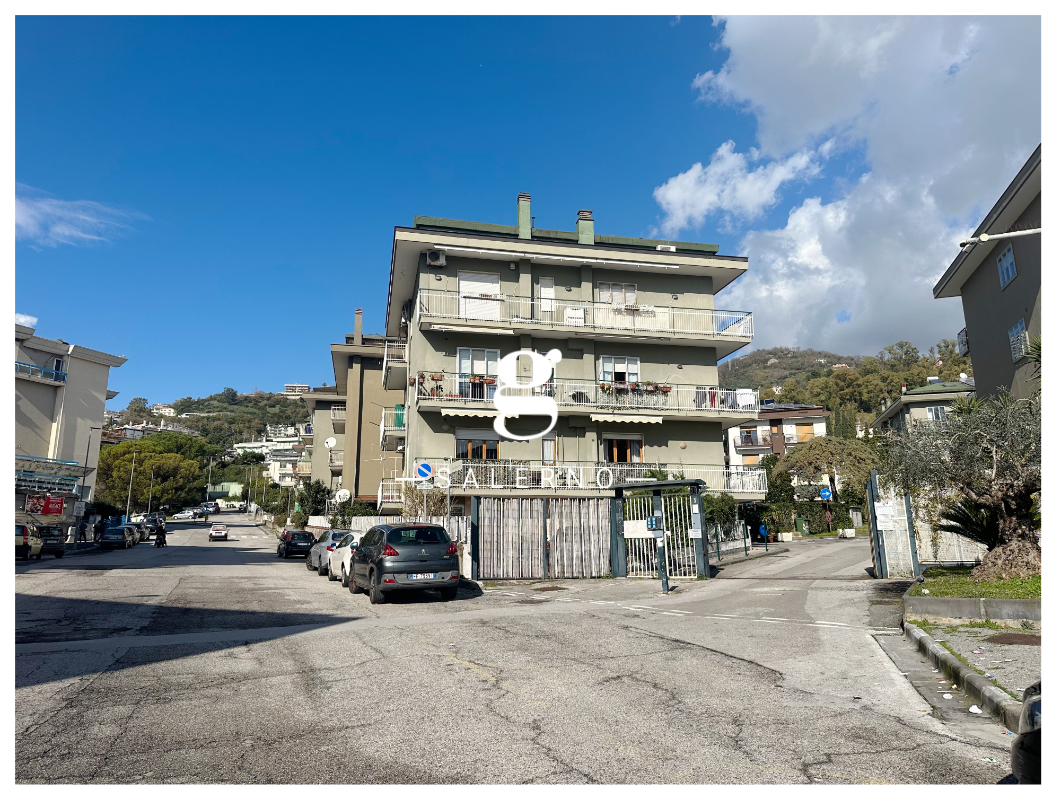 Foto 1 di 24 - Appartamento in vendita a Salerno