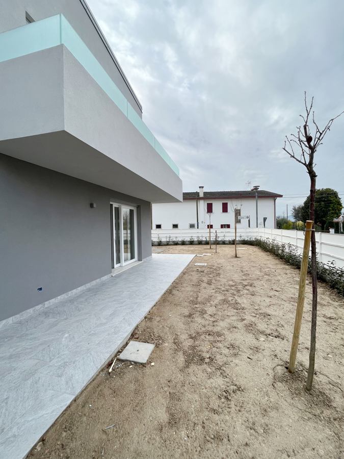 Foto 2 di 16 - Villa a schiera in vendita a Abano Terme