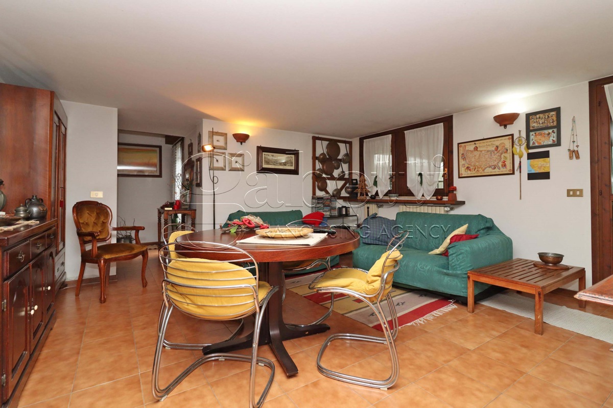 Foto 2 di 16 - Villa a schiera in vendita a Ferrara