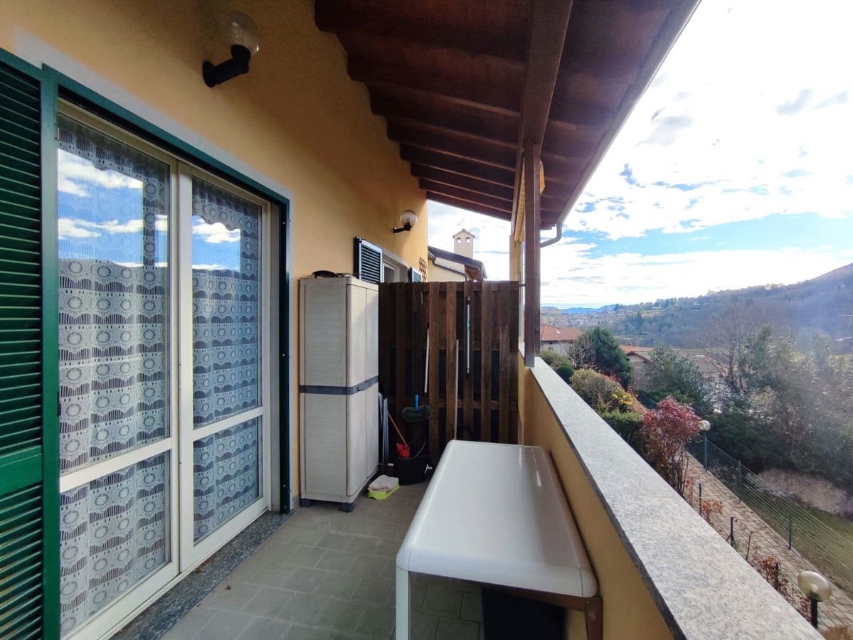 Foto 11 di 36 - Appartamento in vendita a Alta Valle Intelvi