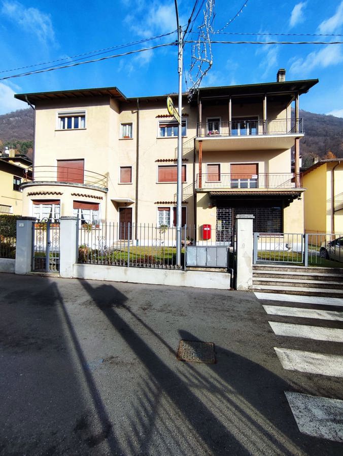 Vendita Trilocale Appartamento Carlazzo Via Militare, 8 464189