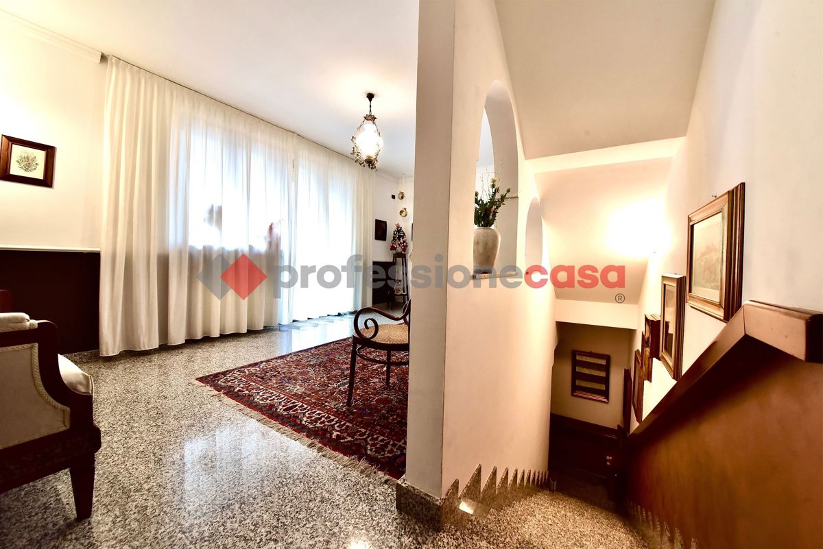 Foto 22 di 36 - Villa a schiera in vendita a Paderno Dugnano