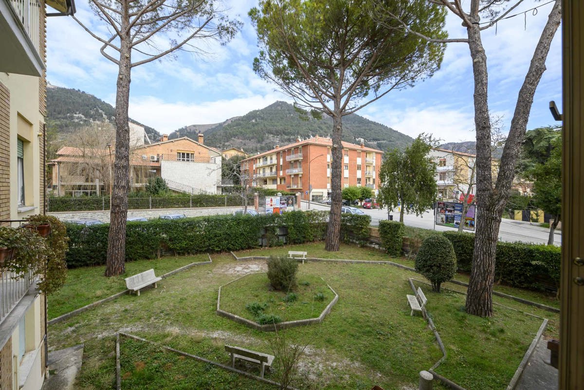 Foto 4 di 18 - Appartamento in vendita a Gubbio