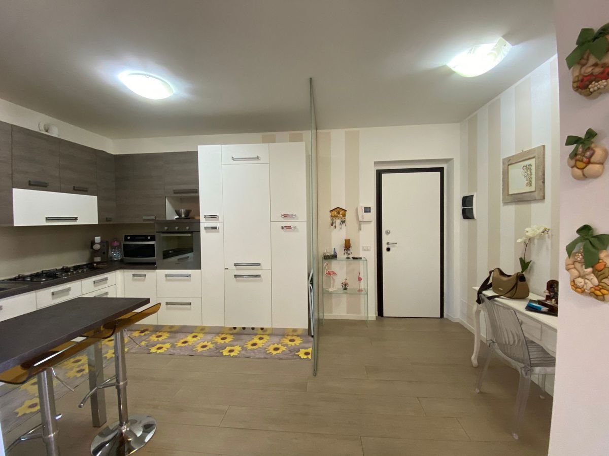 Foto 3 di 49 - Appartamento in vendita a Torgiano