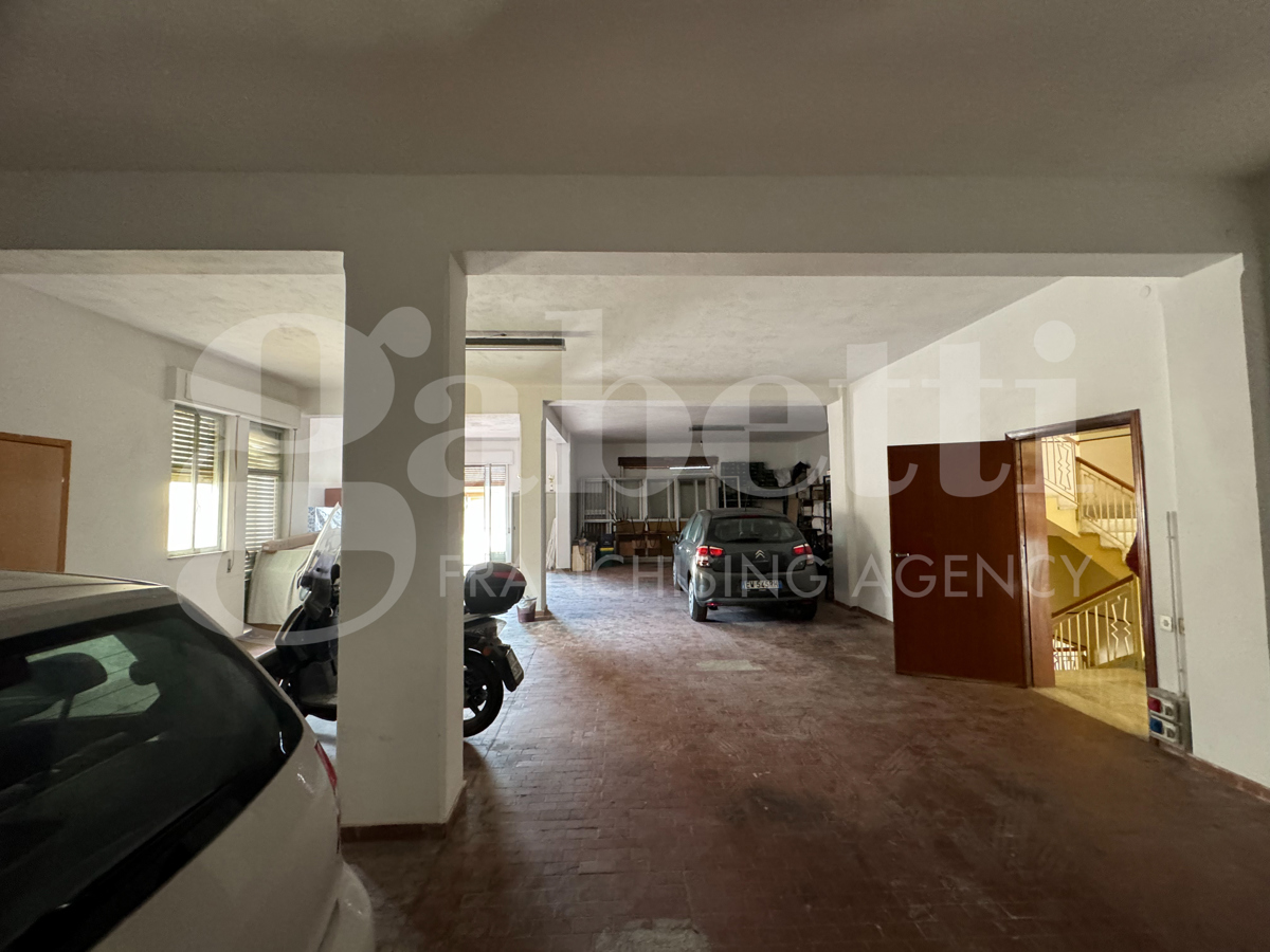 Foto 7 di 11 - Garage in vendita a Pachino
