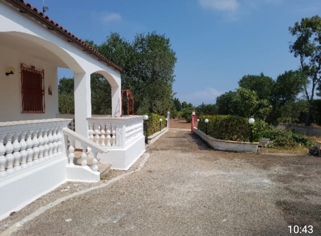 Foto 2 di 21 - Villa in vendita a Carovigno