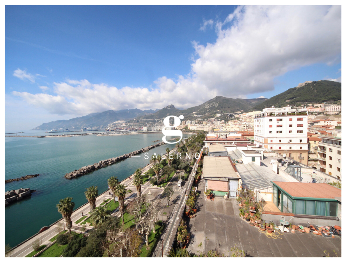 Foto 9 di 27 - Appartamento in vendita a Salerno