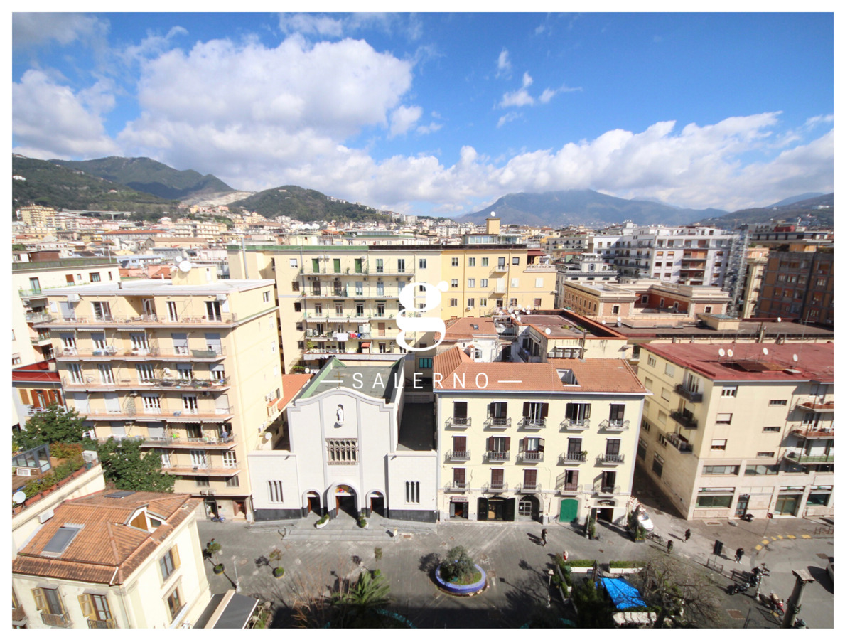 Foto 8 di 27 - Appartamento in vendita a Salerno