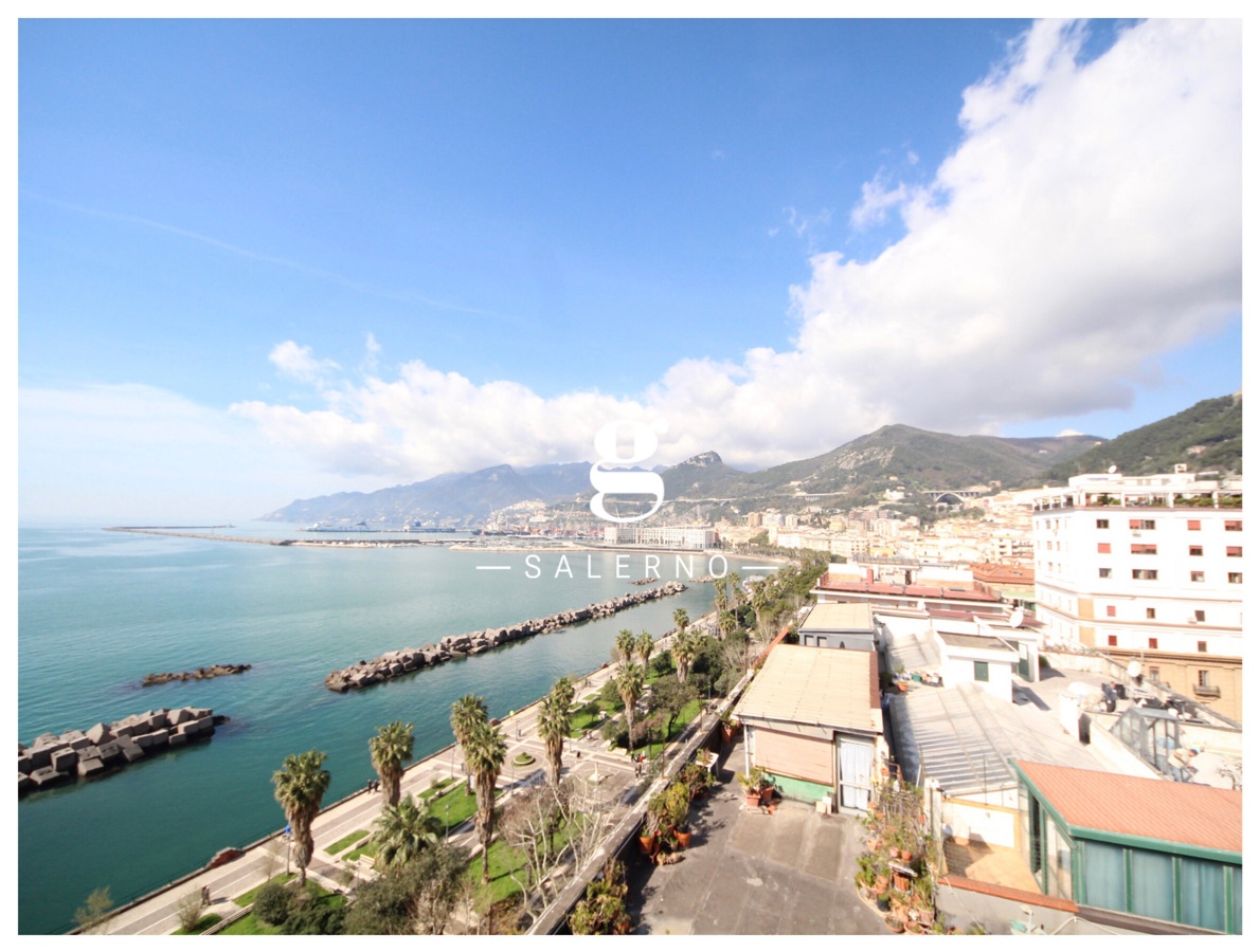 Foto 11 di 27 - Appartamento in vendita a Salerno