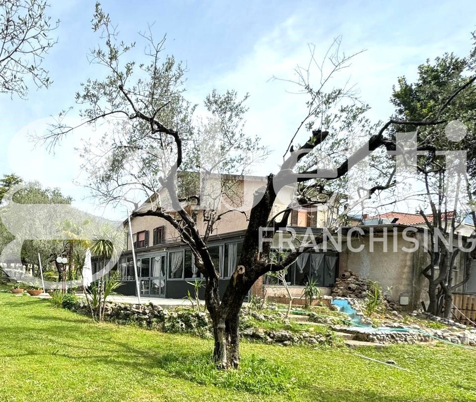 Foto 1 di 13 - Casa indipendente in vendita a Piedimonte Matese