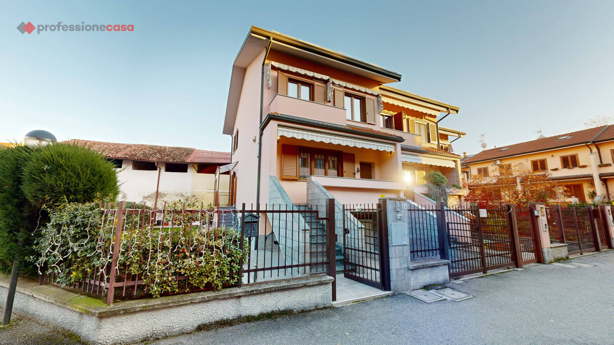 Foto 26 di 31 - Villa a schiera in vendita a Bellinzago Lombardo