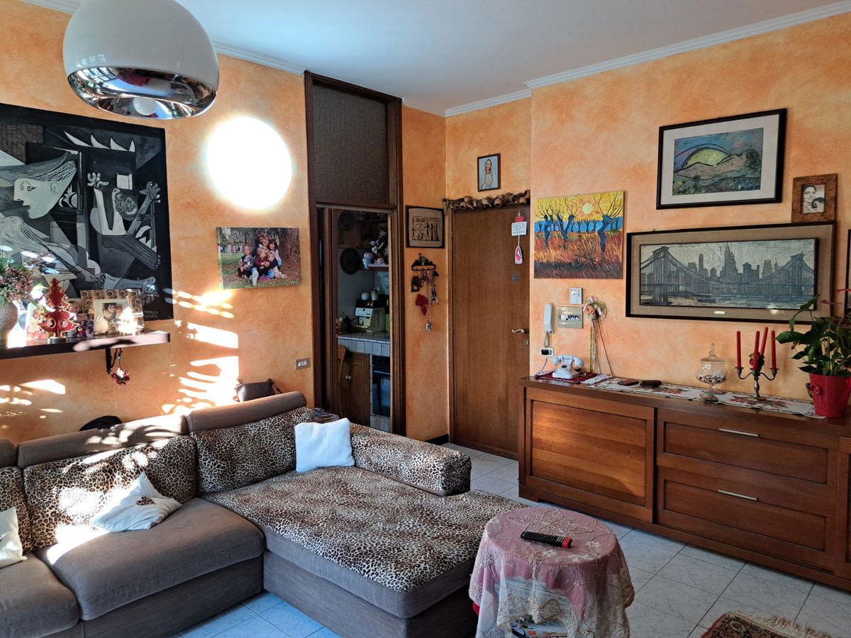 Foto 15 di 33 - Appartamento in vendita a Gallarate