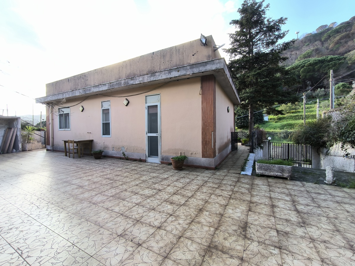 Foto 9 di 30 - Casa indipendente in vendita a Messina