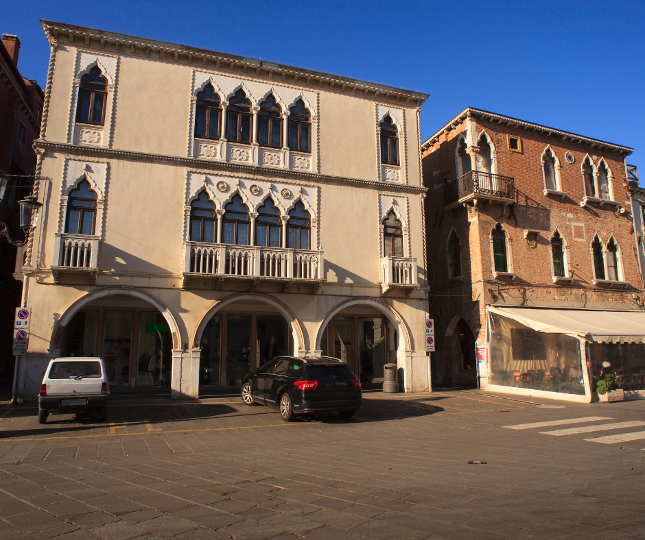 Foto 11 di 15 - Palazzo o stabile in vendita a Chioggia