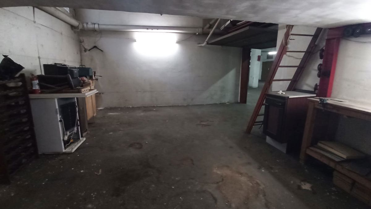 Foto 2 di 14 - Garage in vendita a Portici