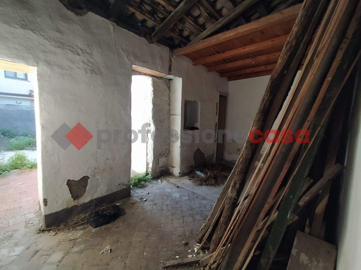 Foto 8 di 15 - Casa indipendente in vendita a Aci Castello