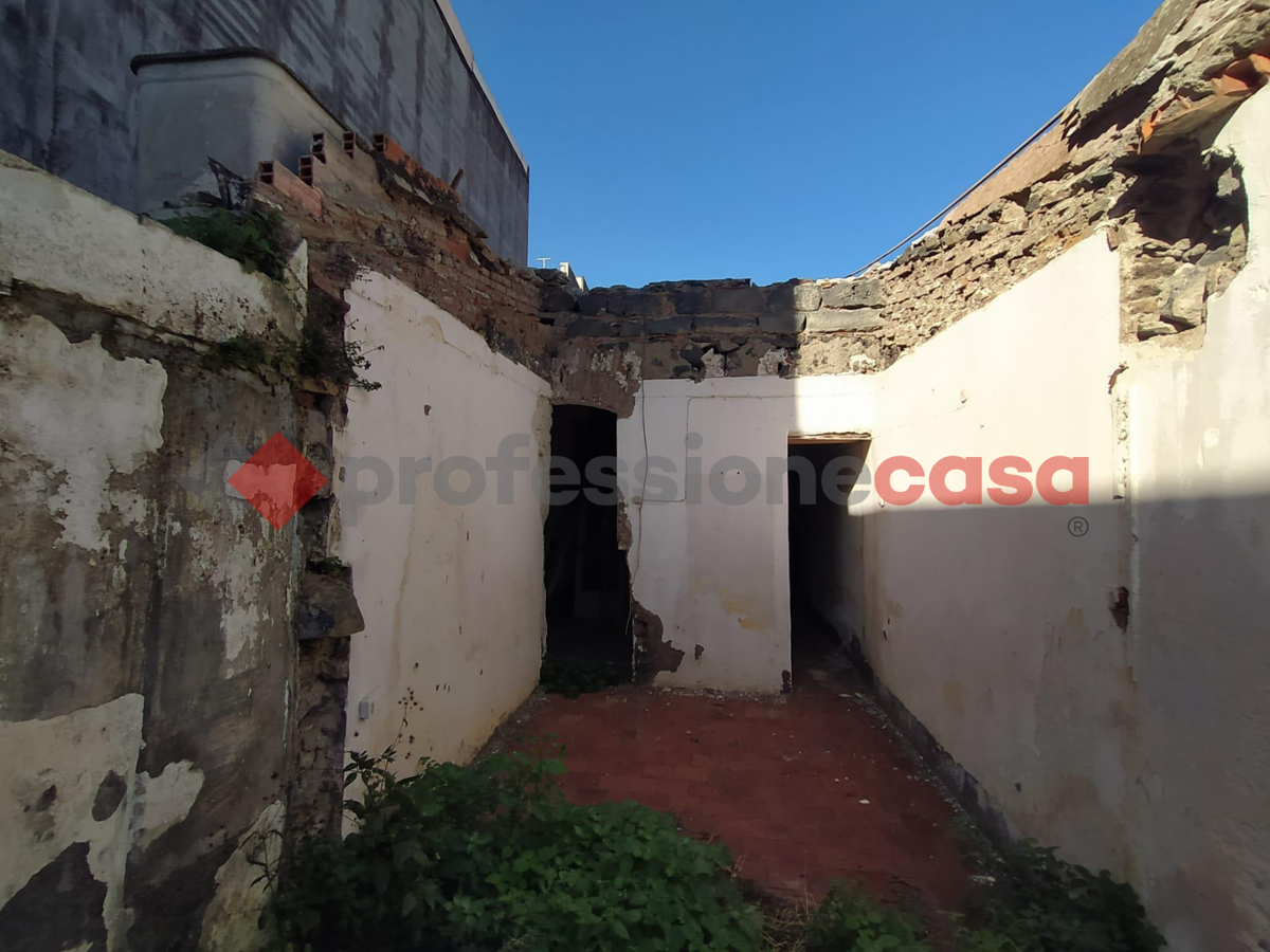 Foto 6 di 15 - Casa indipendente in vendita a Aci Castello