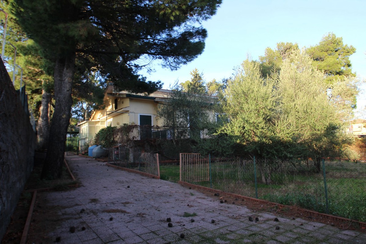 Foto 40 di 50 - Villa in vendita a Mascalucia