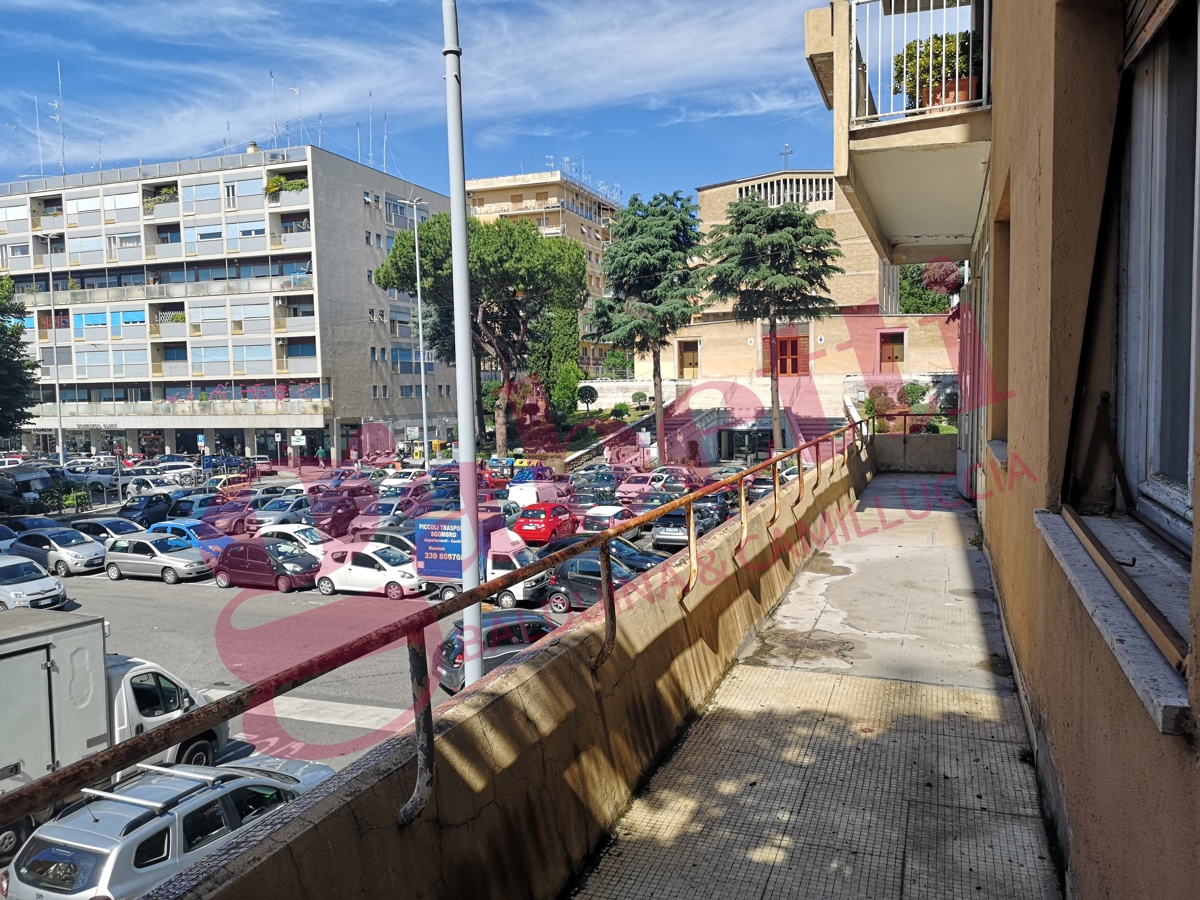 Foto 15 di 29 - Appartamento in vendita a Roma