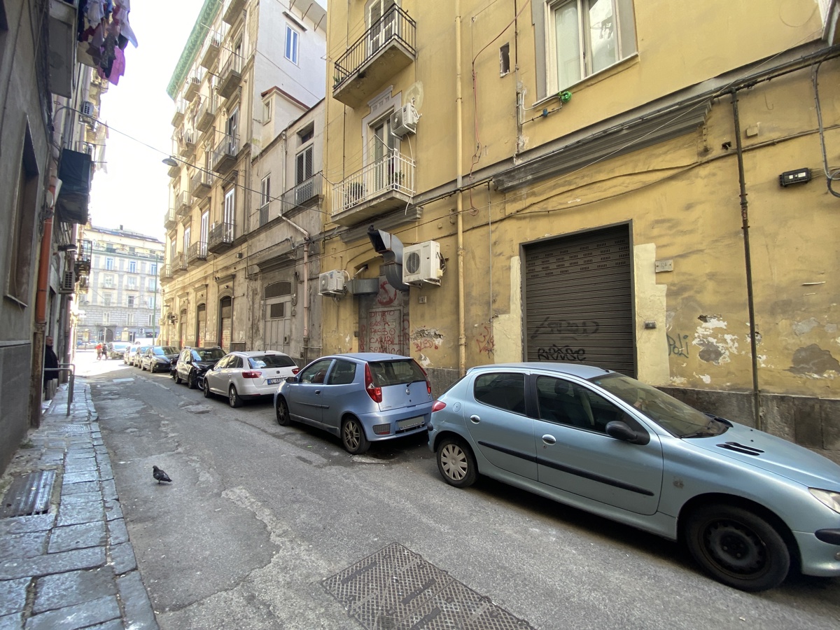 Foto 4 di 25 - Magazzino in affitto a Napoli