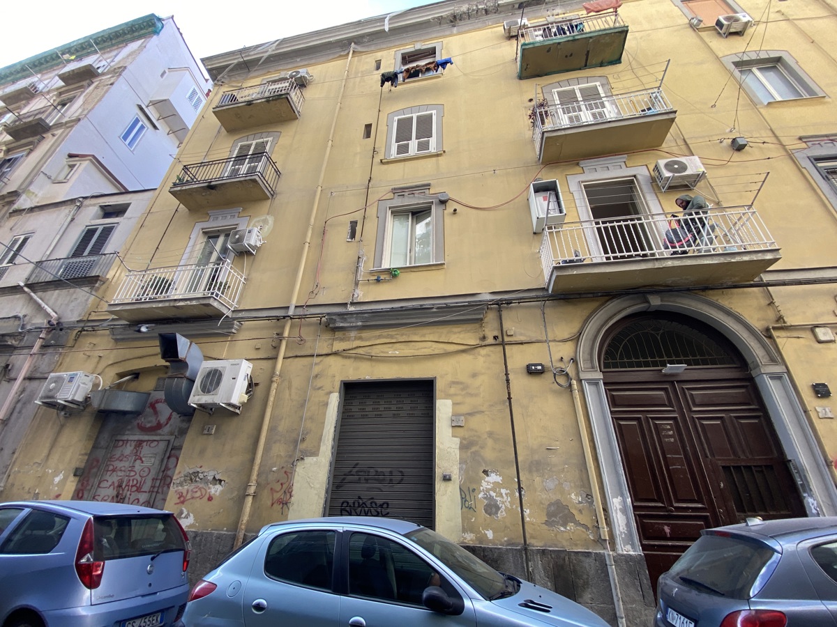 Foto 2 di 25 - Magazzino in affitto a Napoli