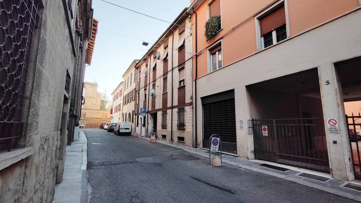 Foto 18 di 21 - Appartamento in vendita a Piacenza